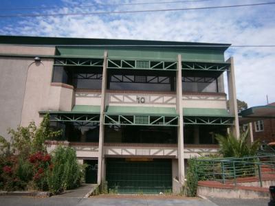 Click to view all images 10 Sydenham Street Moonee Ponds VIC 3039 - Image 1