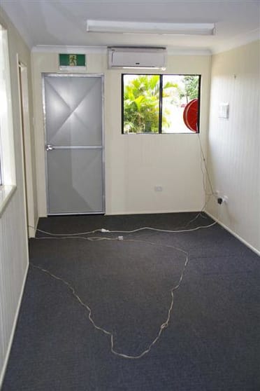 Click to view all images 2/9 Progress Court Harlaxton QLD 4350 - Image 3