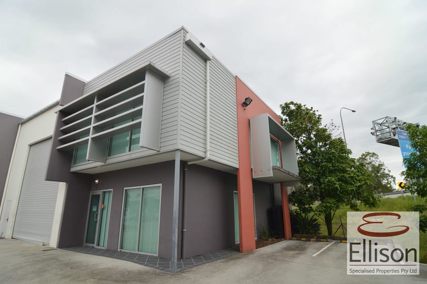 Click to view all images 8/3-19 University Drive Meadowbrook QLD 4131 - Image 1