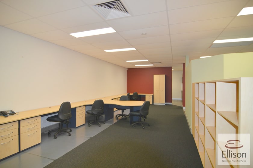 Click to view all images 4/61 Commercial Drive Shailer Park QLD 4128 - Image 2