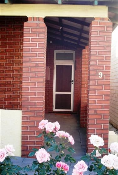 Click to view all images 9 Lindsay Street Perth WA 6000 - Image 3