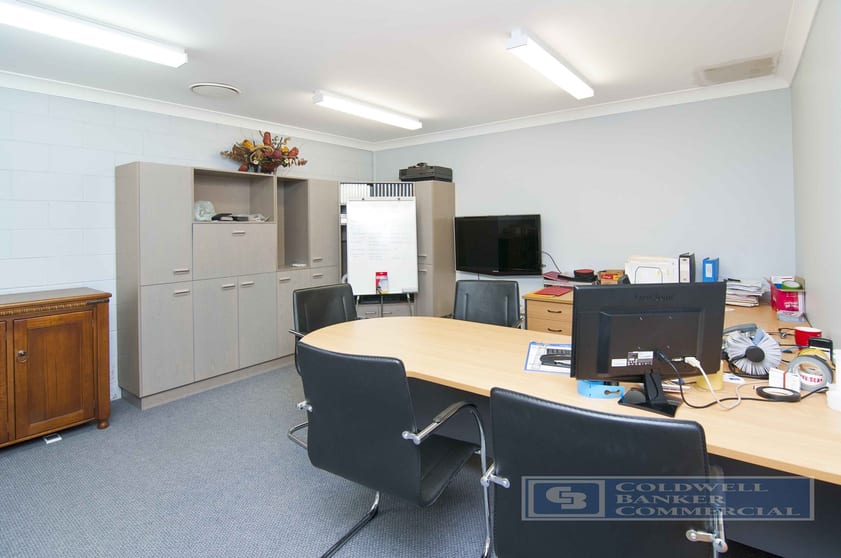 Click to view all images Mansfield QLD 4122 - Image 3