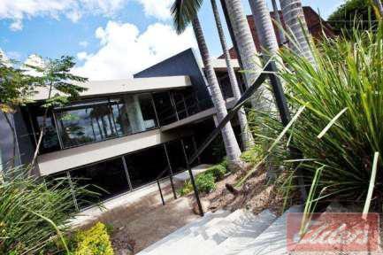 Click to view all images Spring Hill QLD 4000 - Image 2