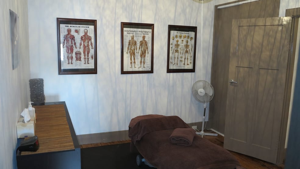 Click to view all images 307 Centre Road Bentleigh VIC 3204 - Image 2
