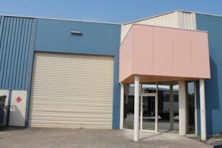 Click to view all images 4/1 Len Thomas Place Narre Warren VIC 3805 - Image 1