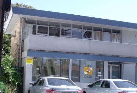 Click to view all images 35 Victoria Street Victor Harbor SA 5211 - Image 1