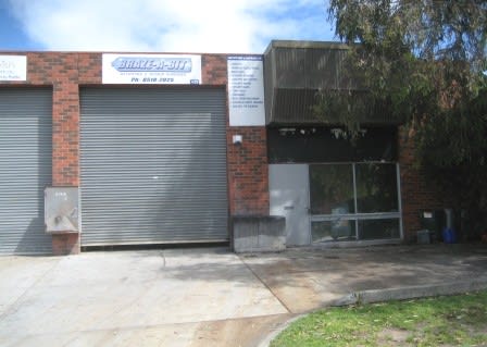 Click to view all images 4/23-25 Shearson Crescent Mentone VIC 3194 - Image 1