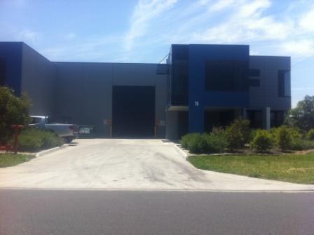 Click to view all images 1/76 Licola Crescent Dandenong South VIC 3175 - Image 1