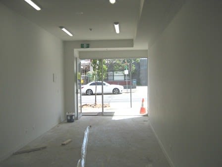 Click to view all images 270 Centre Road Bentleigh VIC 3204 - Image 3