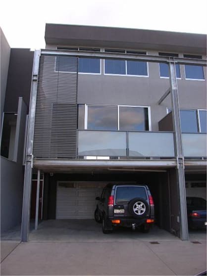 Click to view all images 2/5 Rose Street Hawthorn East VIC 3123 - Image 3