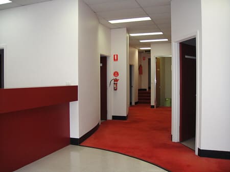 Click to view all images 63 Mahoneys Road Forest Hill VIC 3131 - Image 3