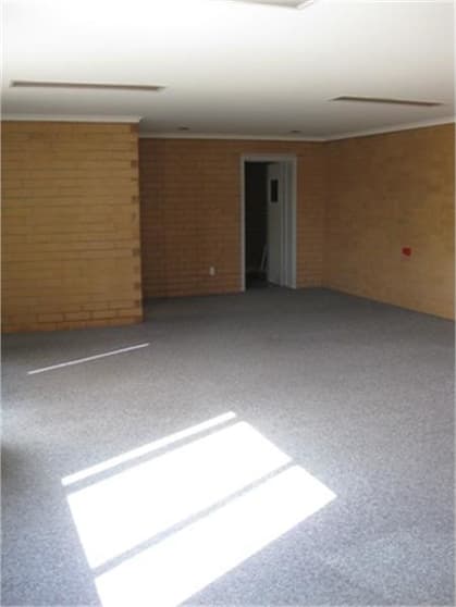 Click to view all images 43 Hampton Road Keswick SA 5035 - Image 2