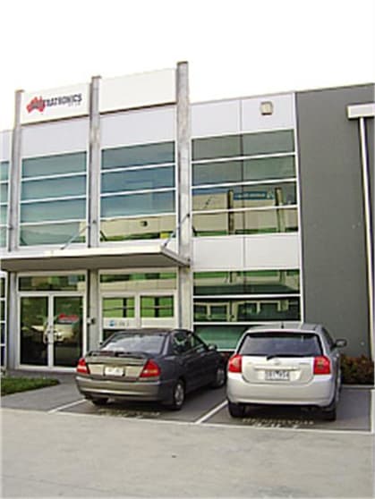 Click to view all images Unit 7, 3 Westside Ave Port Melbourne VIC 3207 - Image 1