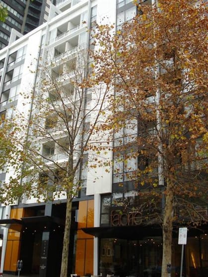 Click to view all images 02/12-16 Kavanagh Street Southbank VIC 3006 - Image 1
