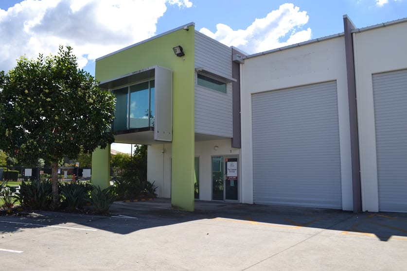 Click to view all images 1/17-19 University Drive Meadowbrook QLD 4131 - Image 2