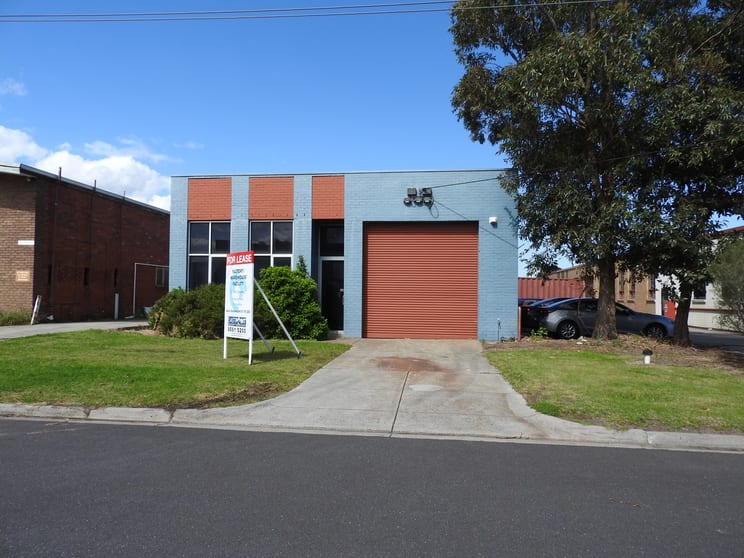 Click to view all images 1/7 Hall Street Braeside VIC 3195 - Image 1