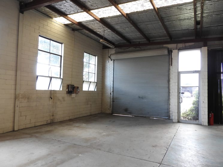 Click to view all images 1/7 Hall Street Braeside VIC 3195 - Image 3
