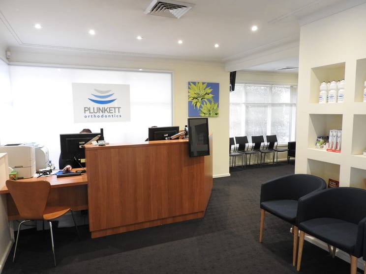 Click to view all images 32 Chesterville Road Cheltenham VIC 3192 - Image 2