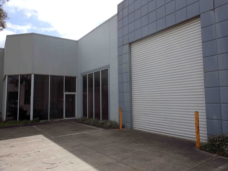 Click to view all images 2/21 Viewtech Place Rowville VIC 3178 - Image 2