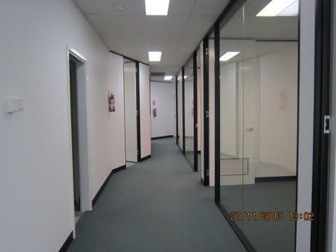 Click to view all images 4/857-859 Doncaster Road Doncaster VIC 3108 - Image 3