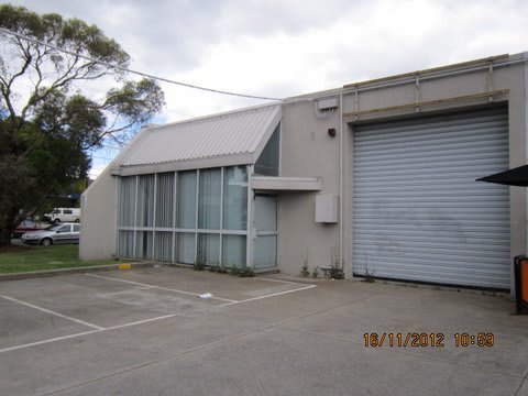 Click to view all images 1/40 Rushdale St Knoxfield VIC 3180 - Image 3