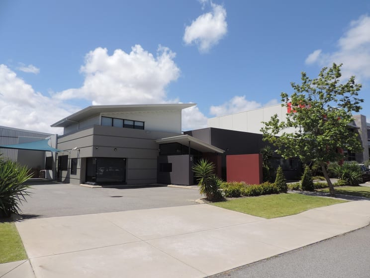 Click to view all images 5 Sangiorgio Court Osborne Park WA 6017 - Image 1