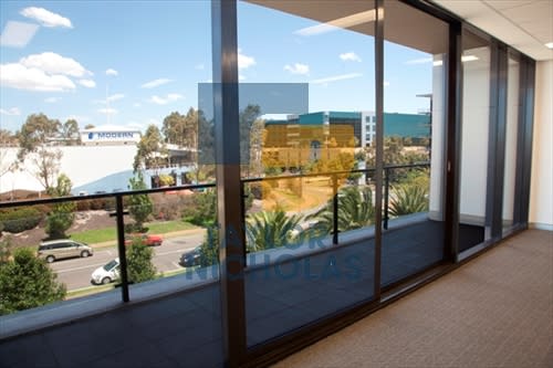 Click to view all images 2.11/29-31 Lexington Drive Bella Vista NSW 2153 - Image 3