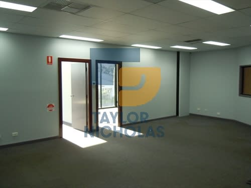 Click to view all images 7/68 Industry Road Mulgrave NSW 2756 - Image 2