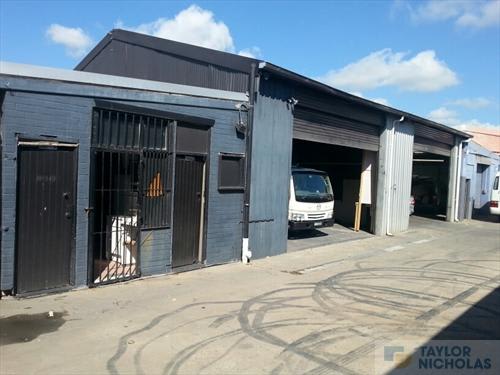 Click to view all images 1/120 Station Road Seven Hills NSW 2147 - Image 3