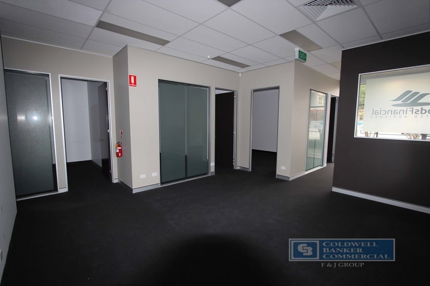 Click to view all images 8 Vine Street Greenslopes QLD 4120 - Image 3