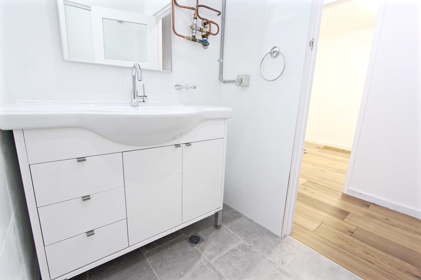 Click to view all images 647 Botany Road Rosebery NSW 2018 - Image 2