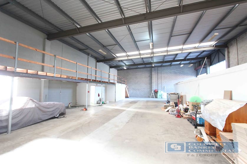 Click to view all images Mansfield QLD 4122 - Image 2