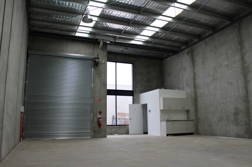 Click to view all images Unit 4/18 Parer Road Airport West VIC 3042 - Image 2