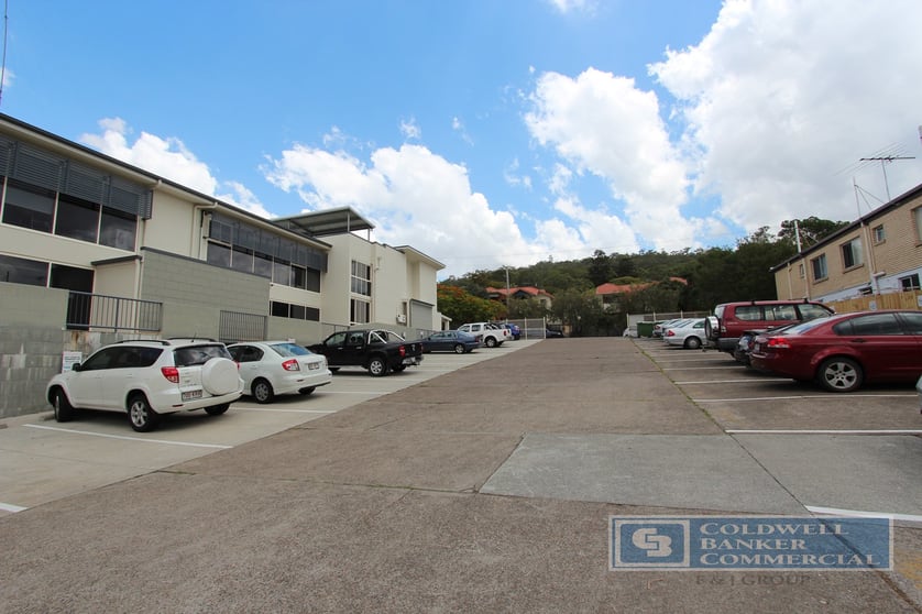 Click to view all images Mount Gravatt QLD 4122 - Image 2