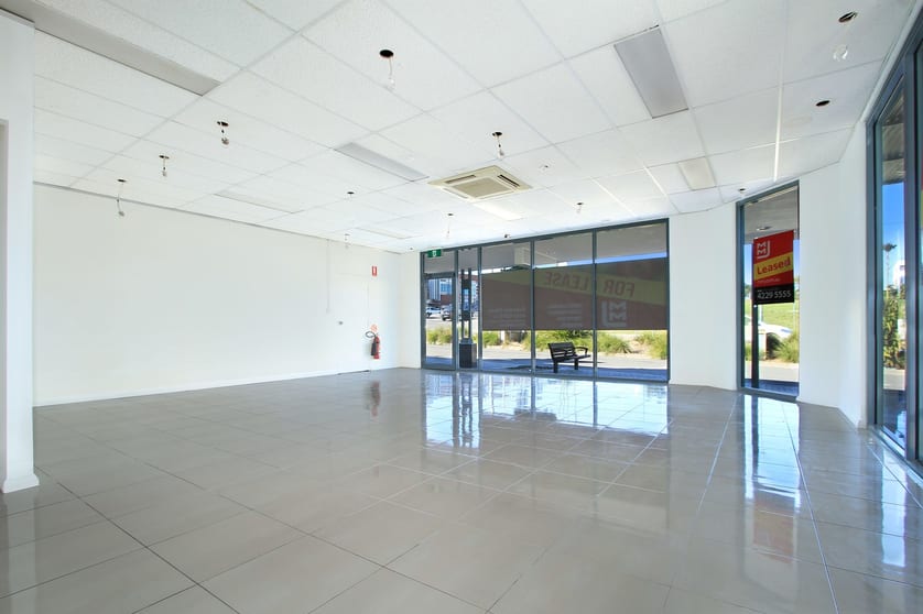 Click to view all images 10/2 Memorial Drive Shellharbour City Centre NSW 2529 - Image 3