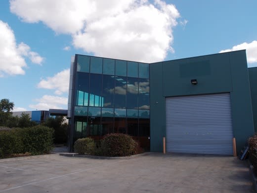 Click to view all images 1/34-36 Melverton Drive Hallam VIC 3803 - Image 3