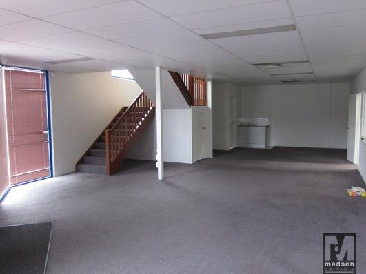 Click to view all images 2/52 Fulcrum Street Richlands QLD 4077 - Image 1