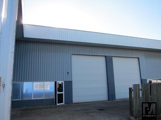 Click to view all images Coopers Plains QLD 4108 - Image 1