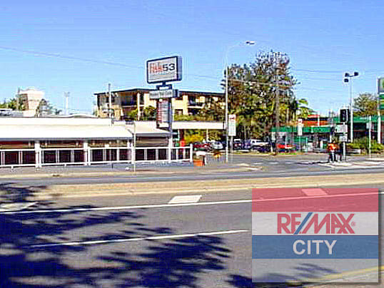 Click to view all images East Brisbane QLD 4169 - Image 3