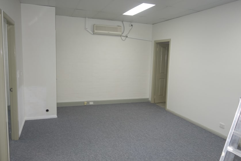Click to view all images 4/10 Beverley Avenue Warilla NSW 2528 - Image 3