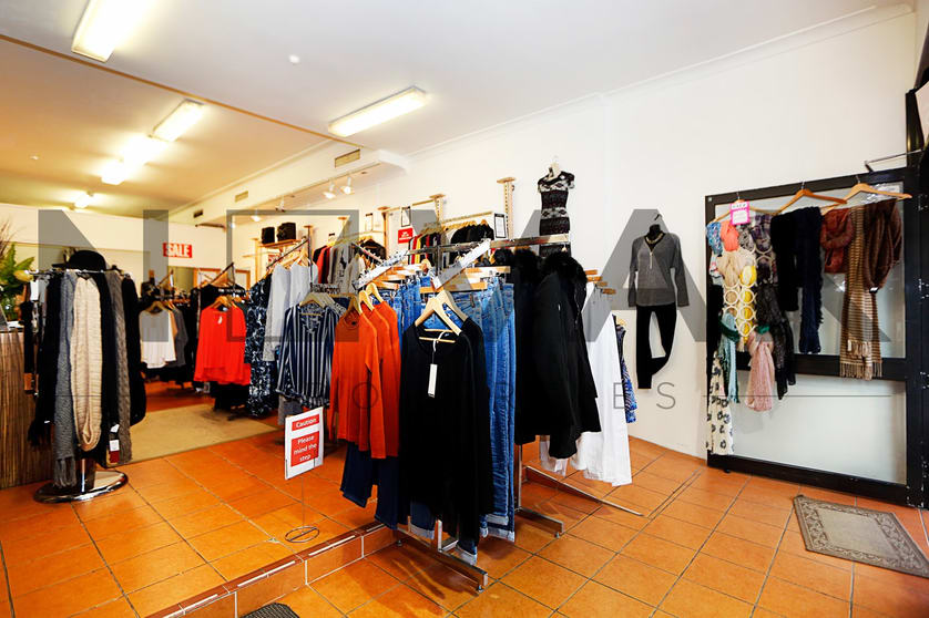Click to view all images 4 Oaks Avenue Dee Why NSW 2099 - Image 3