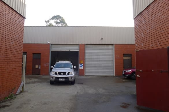 Click to view all images 2/45 Amberley Crescent Dandenong VIC 3175 - Image 2