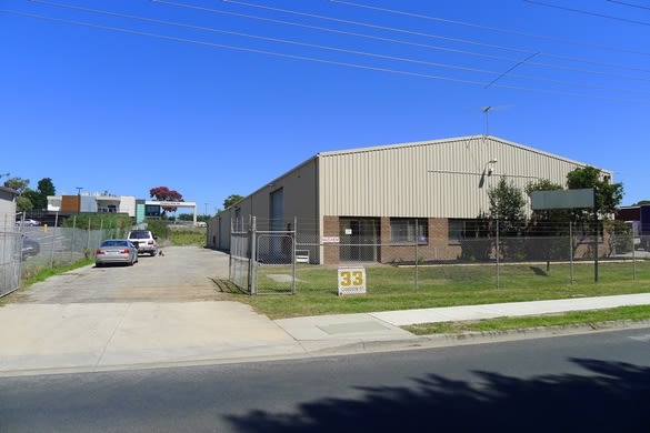 Click to view all images 33 Cameron Street Cranbourne VIC 3977 - Image 1