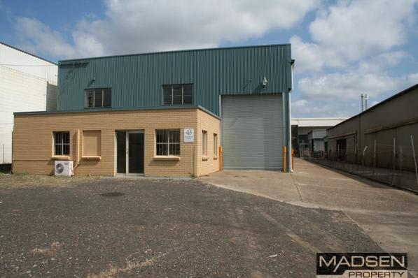 Click to view all images Rocklea QLD 4106 - Image 1