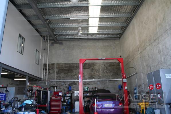 Click to view all images Sumner QLD 4074 - Image 3
