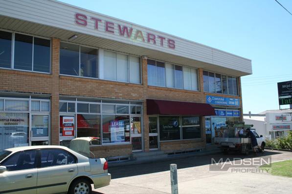 Click to view all images Seventeen Mile Rocks QLD 4073 - Image 1