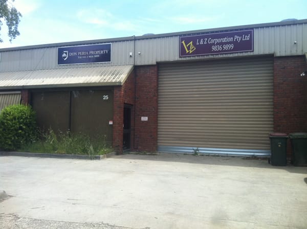 Click to view all images 25 Garden Road Clayton VIC 3168 - Image 1