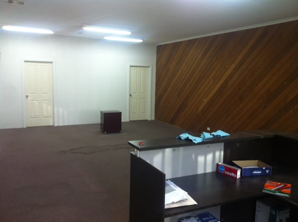 Click to view all images 25 Garden Road Clayton VIC 3168 - Image 3