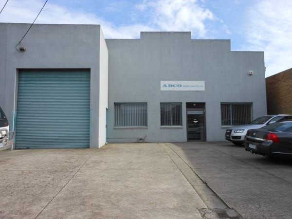 Click to view all images 68 Henderson Road Clayton VIC 3168 - Image 2