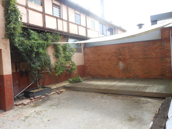 Click to view all images 33 Waverley Road Malvern East VIC 3145 - Image 2